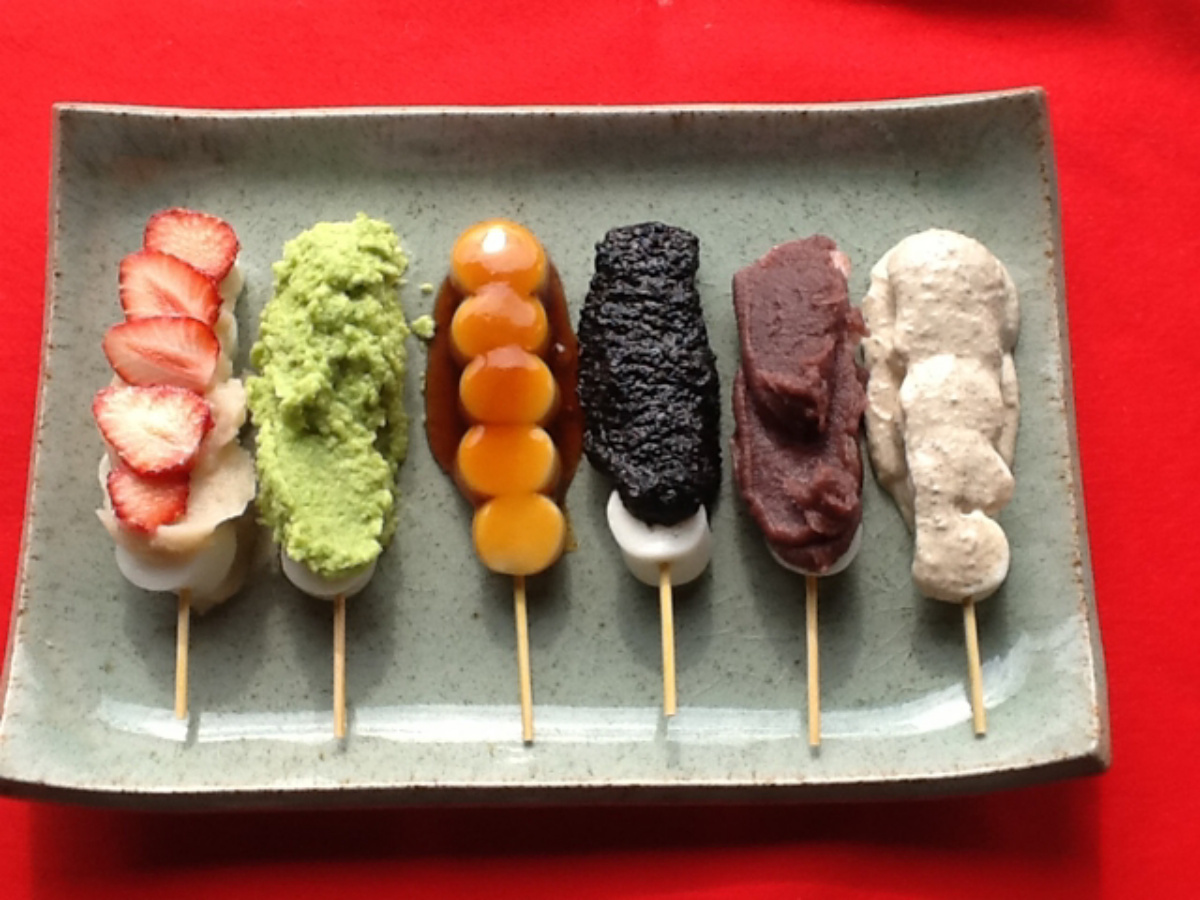 【画像】「お１つどーぞ」と薦められたらどの団子を取るか？ 	: みじかめっ！なんJ