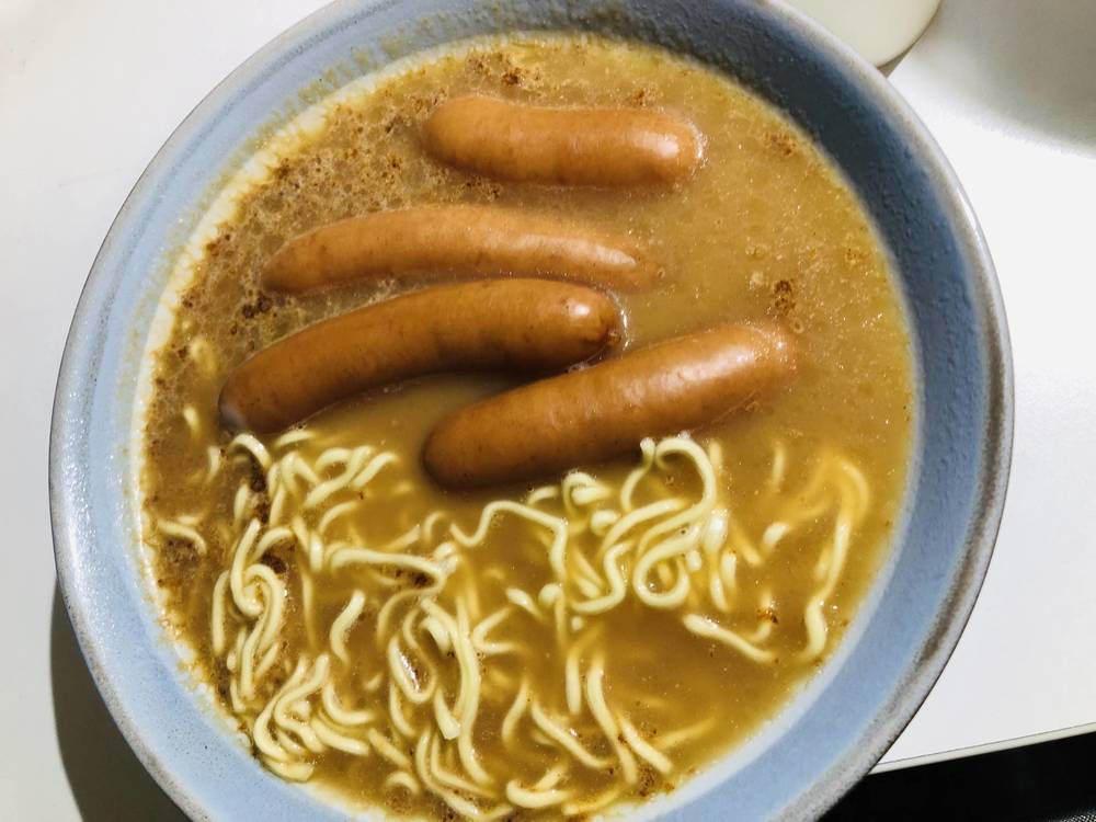 夜食にウインナー入りラーメン作った�� 	: みじかめっ！なんJ