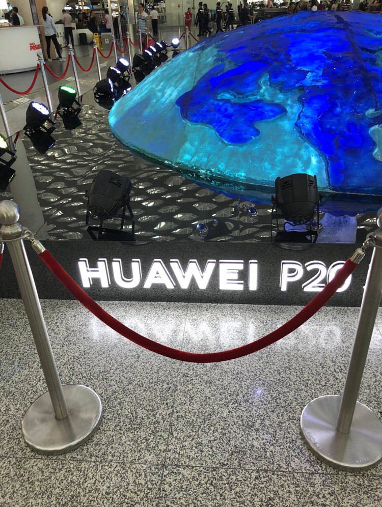 【悲報】HUAWEIさん、余計なものを消してしまう 	: みじかめっ！なんJ