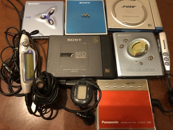 MDプレイヤーを電気屋で選ぶときのワクワク感 	: みじかめっ！なんJ