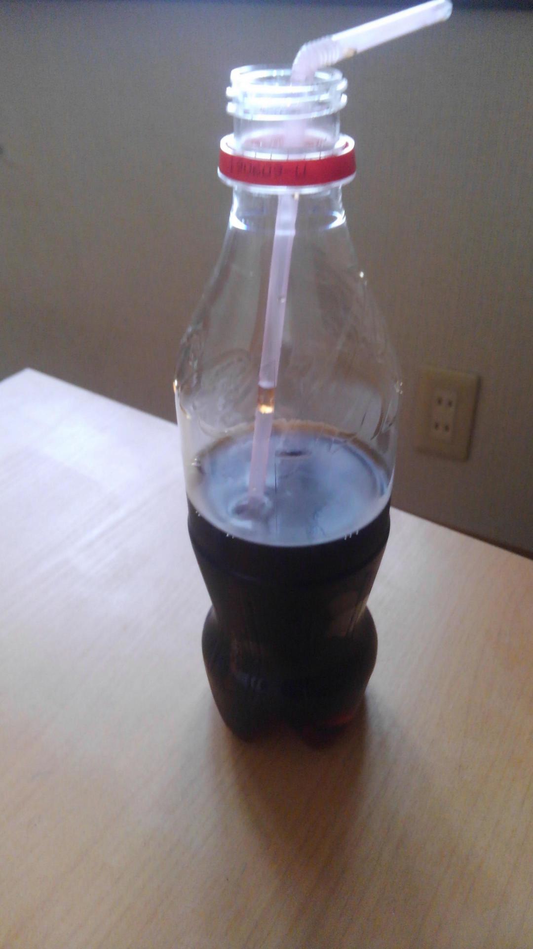 おまえらコーラってしってる？醤油みたいな色ののみもんやけどめっちゃおいしいで 	: みじかめっ！なんJ